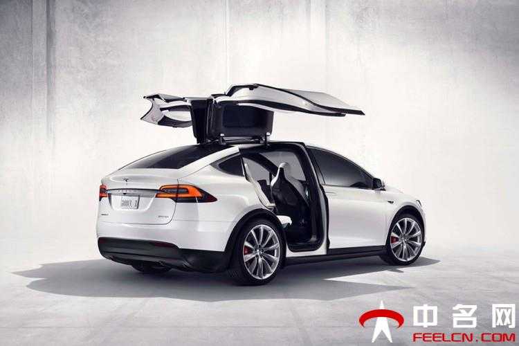 Tesla Model X 起价八万美元